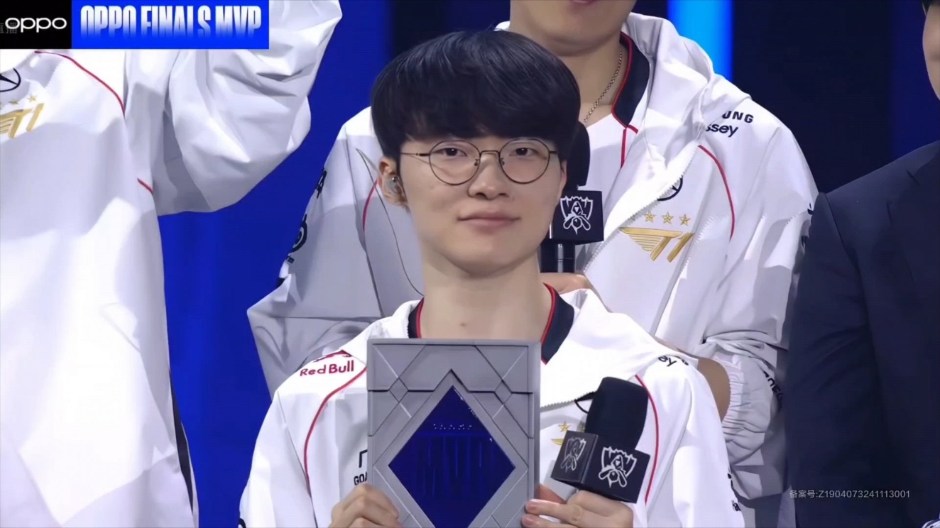 Faker重要时刻出色防守，SKT带队取胜！