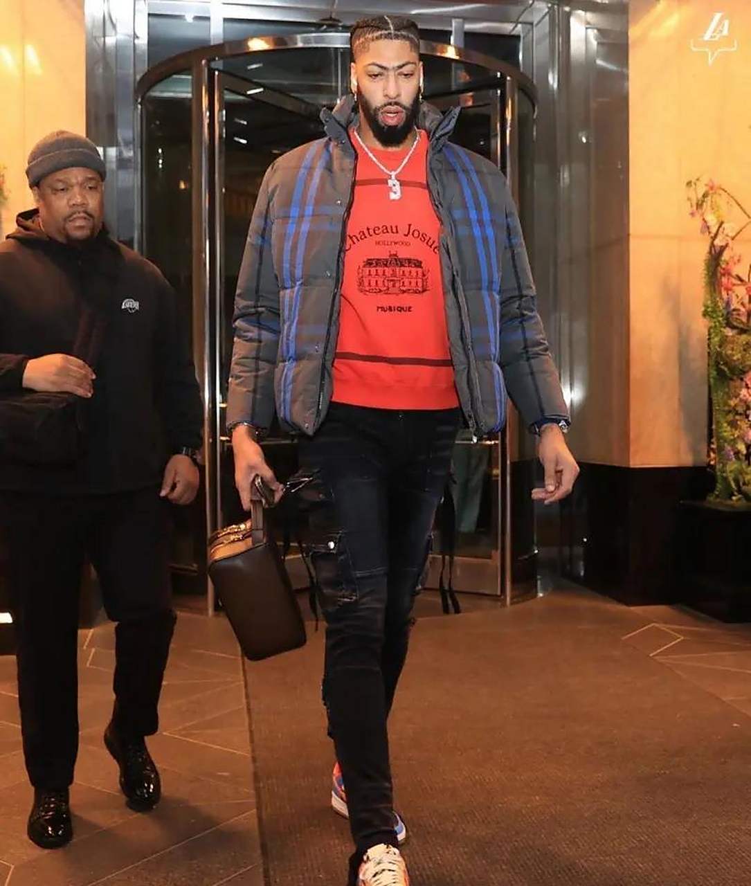 哈兰德新星重返赛场表现突出，湖人前途光明！